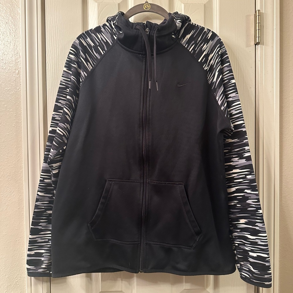 Womens Nike Zip Up